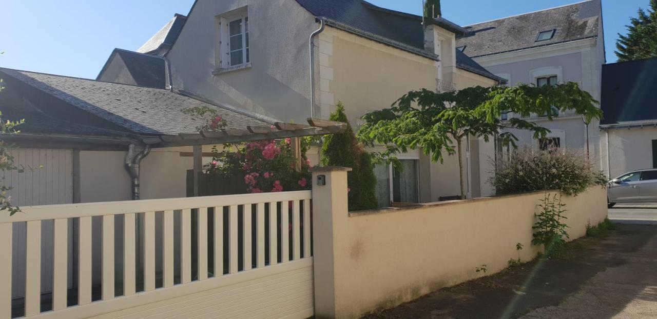 Вилла Au Fil De La Loire Вувре Экстерьер фото